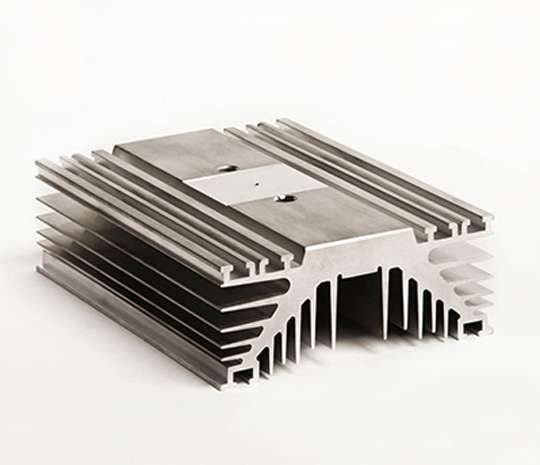Aluminum heat sink created with aluminum extrusion